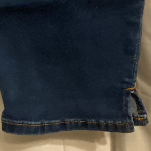 H & H Harmony & Havoc Ankle Slim Medium Wash Distressed Jeans - Picture 3 of 3